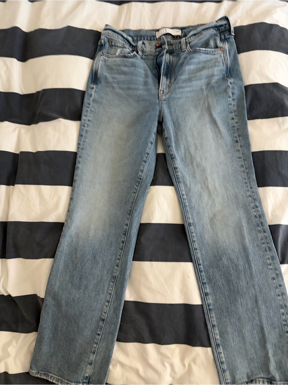 AYR Women’s “The Sugar” Size 30S Light Blue Women's Straight-Leg Jeans. UEC.